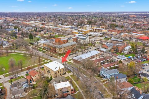 Tiny photo for 5962 N East Circle Avenue #7, Chicago, IL 60631 (MLS # 12610261)