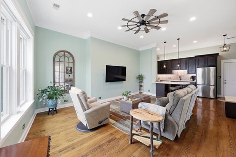 Tiny photo for 5962 N East Circle Avenue #7, Chicago, IL 60631 (MLS # 12610261)