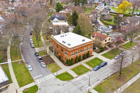 Tiny photo for 5962 N East Circle Avenue #7, Chicago, IL 60631 (MLS # 12610261)