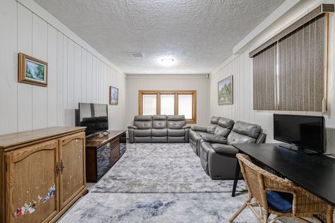 Tiny photo for 370 E Elk Grove Boulevard, Elk Grove Village, IL 60007 (MLS # 12526647)