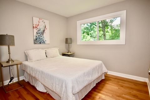 Tiny photo for 26890 N Longwood Road, Lake Forest, IL 60045 (MLS # 12703708)