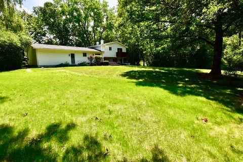 Tiny photo for 26890 N Longwood Road, Lake Forest, IL 60045 (MLS # 12703708)