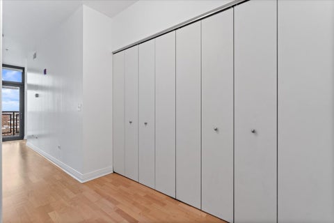 Tiny photo for 565 W Quincy Street #1216, Chicago, IL 60661 (MLS # 12792873)