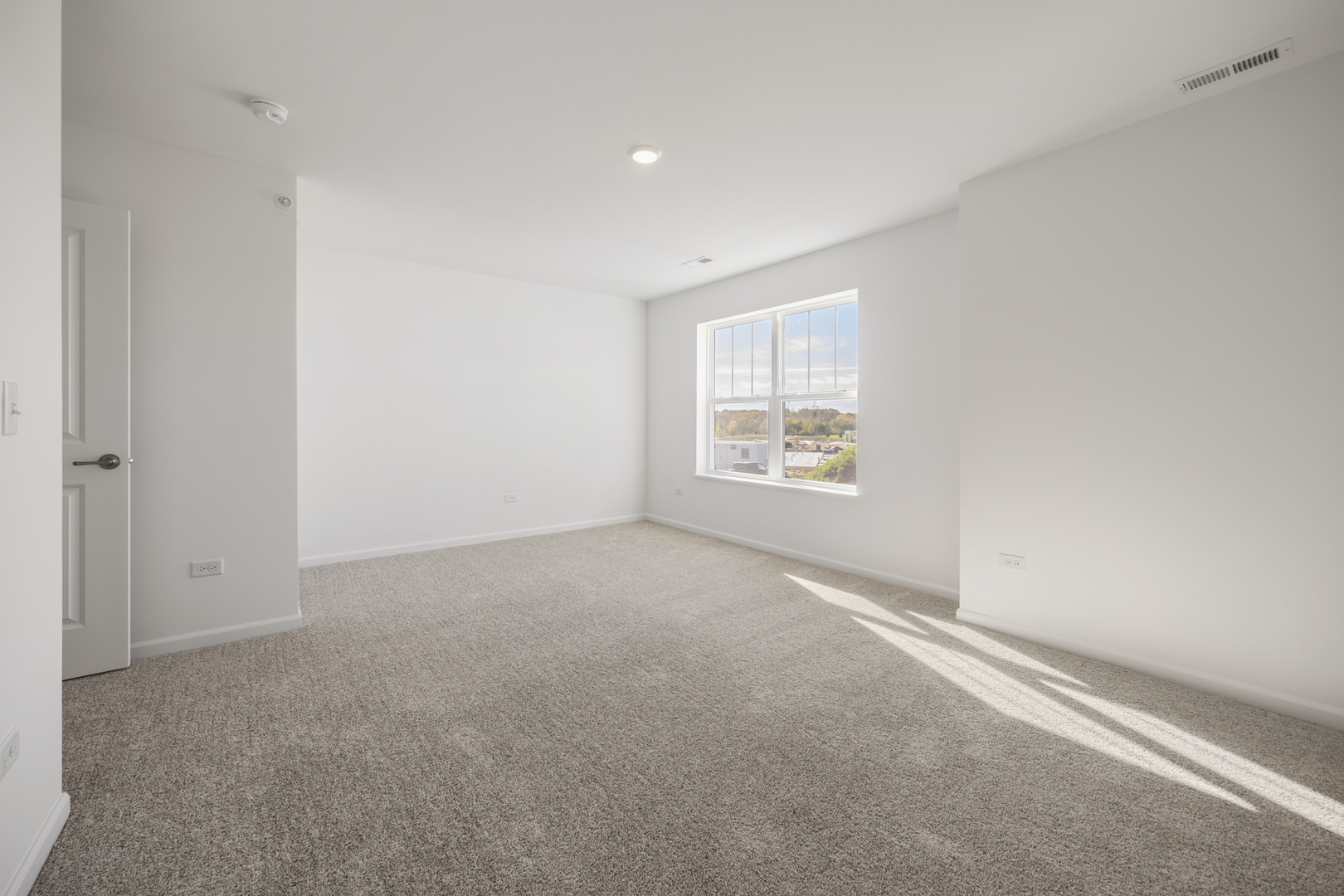 Crystal Lake, Illinois 60012, United States, 3 Bedrooms Bedrooms, ,3 BathroomsBathrooms,Residential,Active,237649