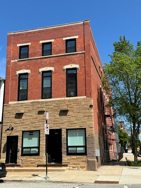 1943 S May Street 1C Chicago IL 60608
