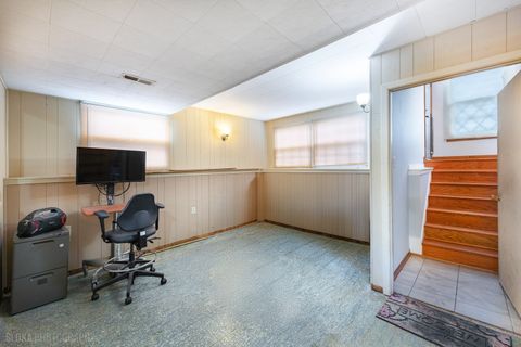 Tiny photo for Crystal Lake, IL 60014 (MLS # 12554697)