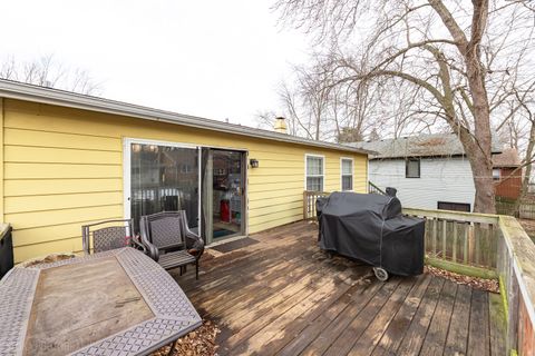 Tiny photo for Crystal Lake, IL 60014 (MLS # 12554697)