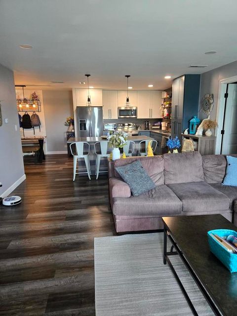 Tiny photo for 1501 Darien Lake Drive #208, Darien, IL 60561 (MLS # 12641119)