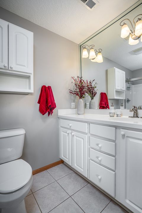 Tiny photo for 2958 Holiday Court #9, Bettendorf, IA 52722 (MLS # 12633235)