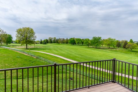 Tiny photo for 2958 Holiday Court #9, Bettendorf, IA 52722 (MLS # 12633235)