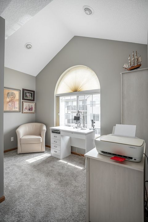 Tiny photo for 2958 Holiday Court #9, Bettendorf, IA 52722 (MLS # 12633235)