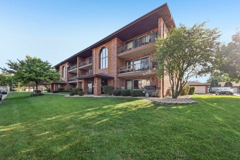 Tiny photo for 11003 Stony Creek Drive #2A, Palos Hills, IL 60465 (MLS # 12761863)