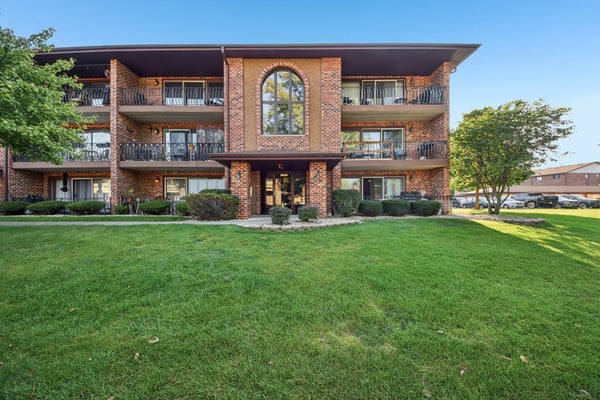 11003 STONY CREEK DR APT 2A, PALOS HILLS, IL 60465 - Image a2fca496bd68ba2732fbcc8770860f9d/481610573