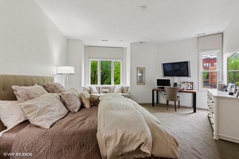 Tiny photo for 1733 S Prairie Avenue, Chicago, IL 60616 (MLS # 12467328)