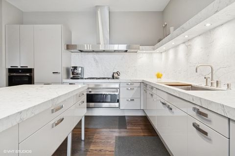 Tiny photo for 1733 S Prairie Avenue, Chicago, IL 60616 (MLS # 12467328)