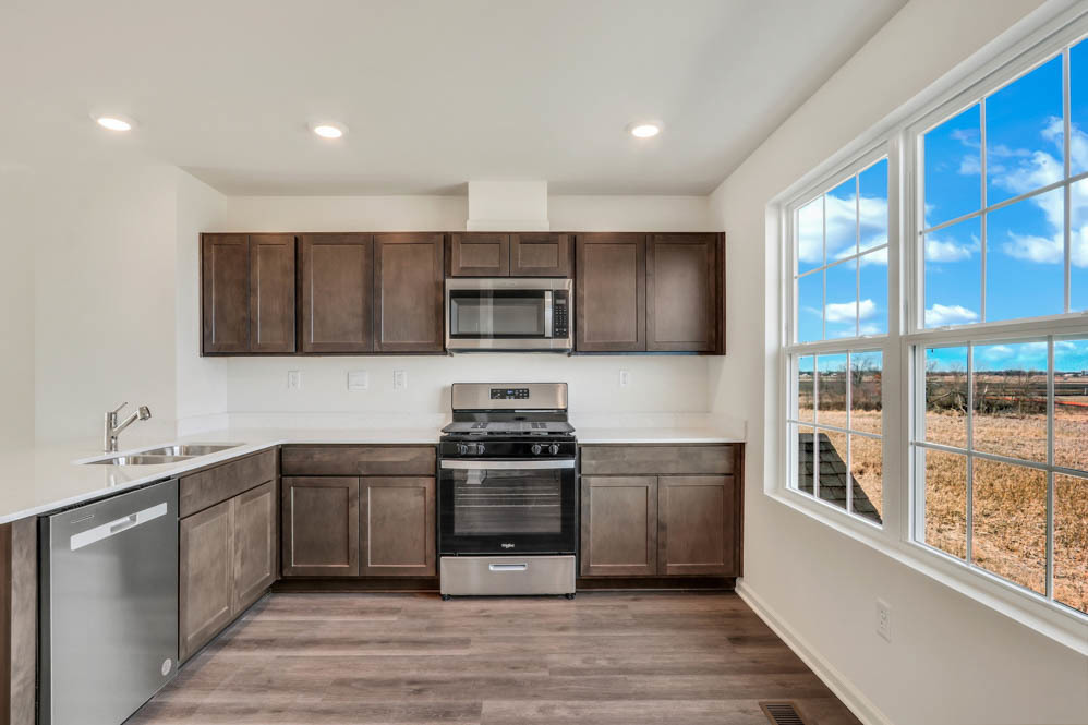 424 Lakeshore Court
