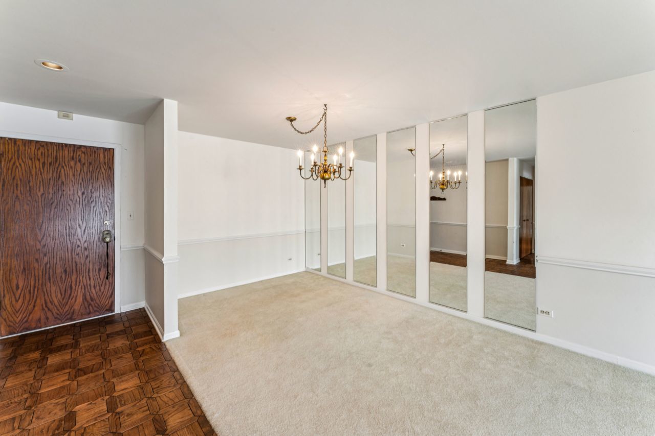 101 Old Oak Drive 216