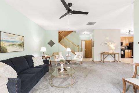 Tiny photo for 77 Johnson Court, North Aurora, IL 60542 (MLS # 12626029)