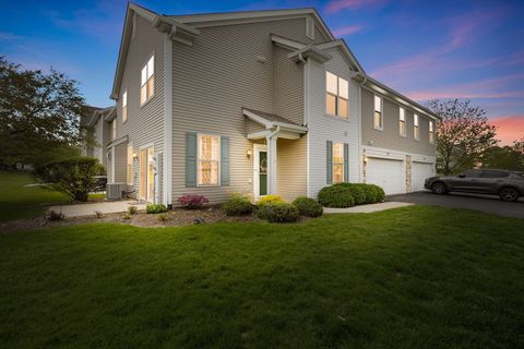 Tiny photo for 77 Johnson Court, North Aurora, IL 60542 (MLS # 12626029)