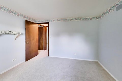 Tiny photo for 252 Millford Lane, Bloomingdale, IL 60108 (MLS # 12707686)