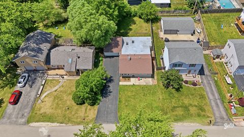 Tiny photo for 32988 N Meadow Road, Grayslake, IL 60030 (MLS # 12689844)