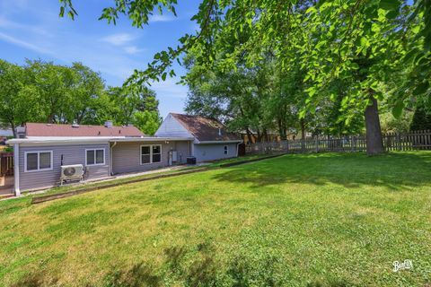 Tiny photo for 32988 N Meadow Road, Grayslake, IL 60030 (MLS # 12689844)