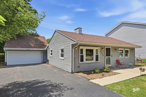 Tiny photo for 32988 N Meadow Road, Grayslake, IL 60030 (MLS # 12689844)