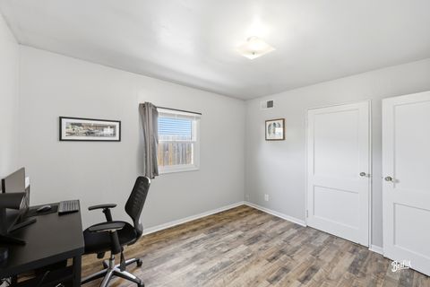 Tiny photo for 32988 N Meadow Road, Grayslake, IL 60030 (MLS # 12689844)
