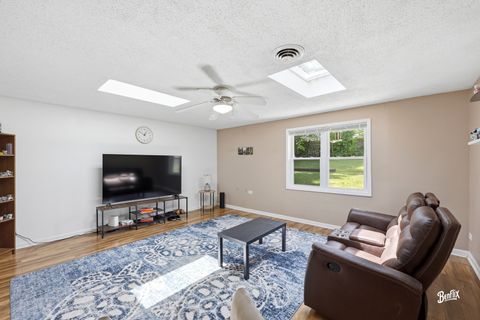 Tiny photo for 32988 N Meadow Road, Grayslake, IL 60030 (MLS # 12689844)