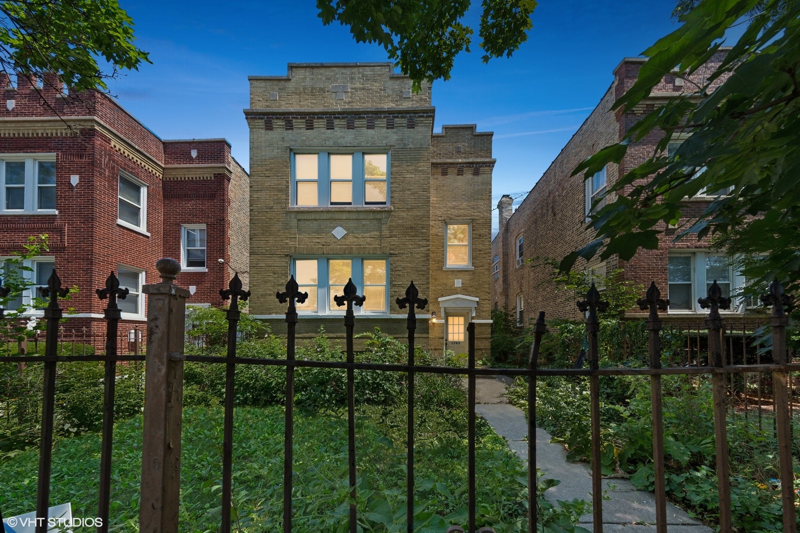 1705 N CENTRAL Avenue