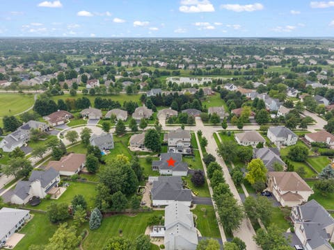 Tiny photo for 2168 Whitetail Drive, Aurora, IL 60503 (MLS # 12730147)