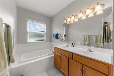 Tiny photo for 2168 Whitetail Drive, Aurora, IL 60503 (MLS # 12730147)