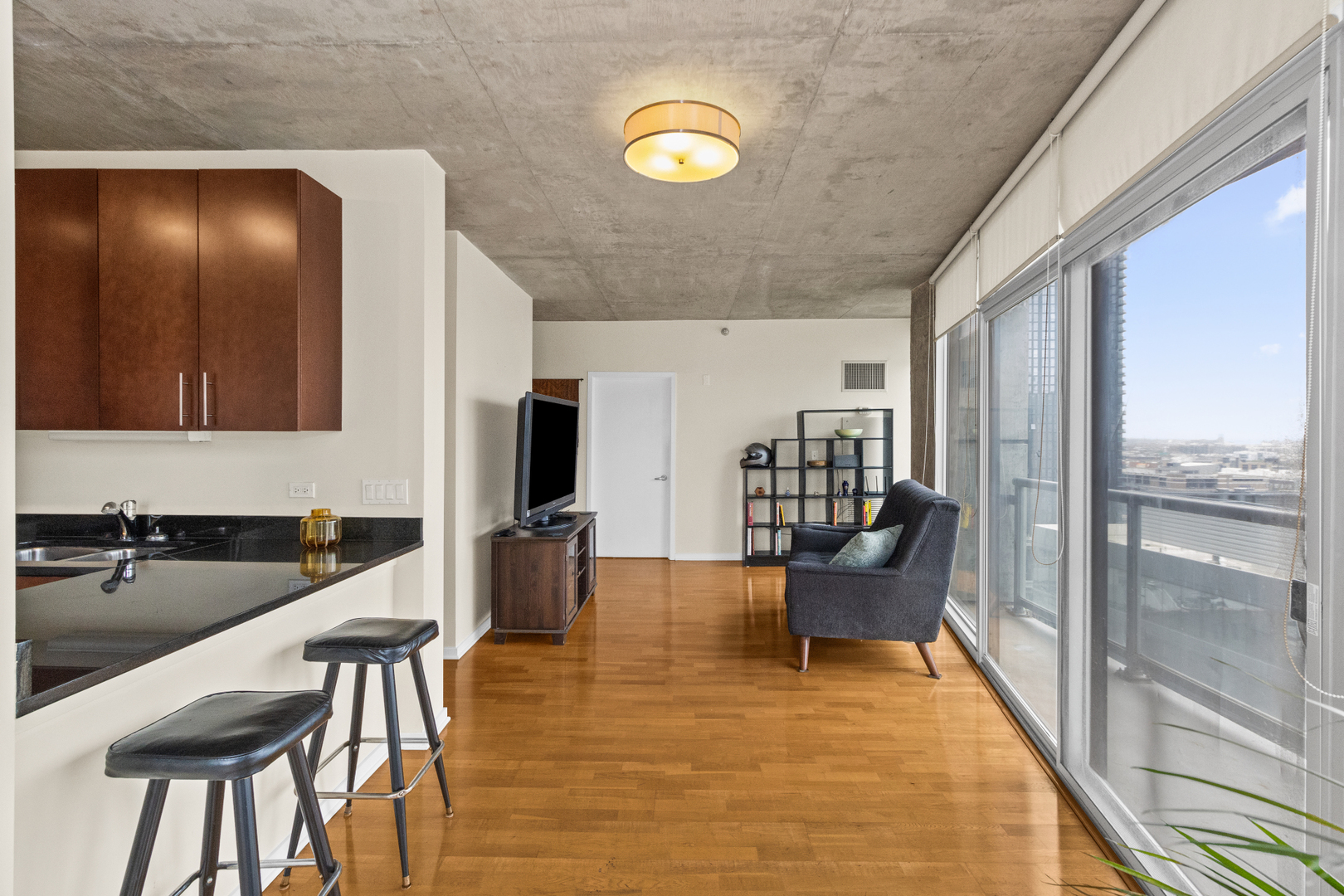 611 S Wells Street 1804