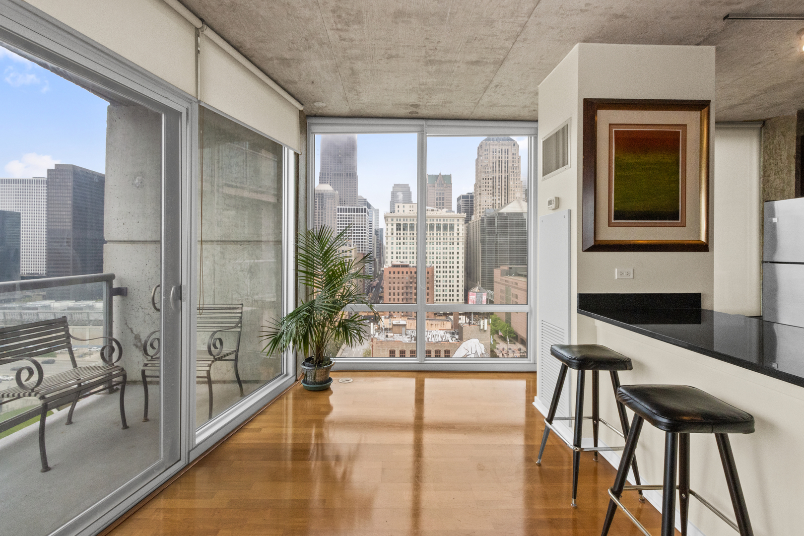 611 S Wells Street 1804