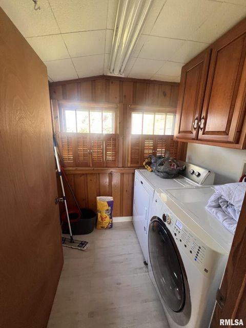 Tiny photo for 12563 Saraville Road, Marion, IL 62959 (MLS # QC4268516)