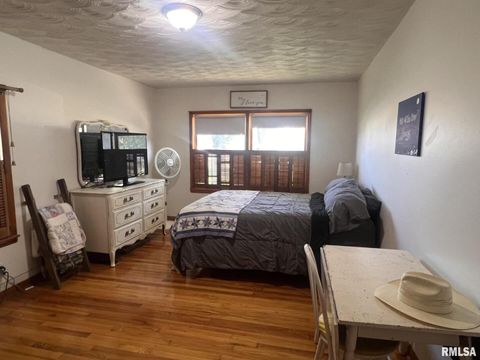 Tiny photo for 12563 Saraville Road, Marion, IL 62959 (MLS # QC4268516)