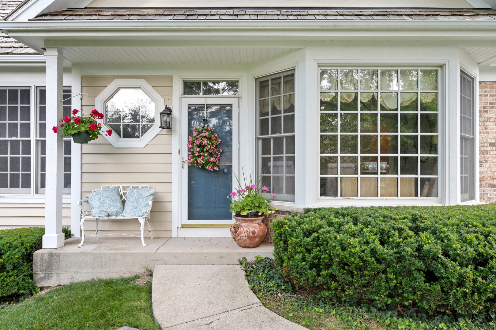 572 Stockbridge Court