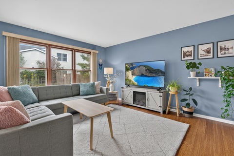 Tiny photo for 650 Wainsford Drive, Hoffman Estates, IL 60169 (MLS # 12767425)