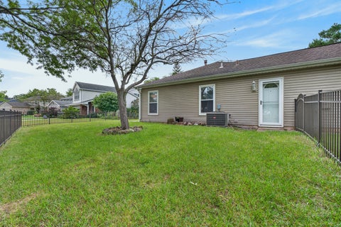 Tiny photo for 650 Wainsford Drive, Hoffman Estates, IL 60169 (MLS # 12767425)
