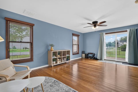 Tiny photo for 650 Wainsford Drive, Hoffman Estates, IL 60169 (MLS # 12767425)