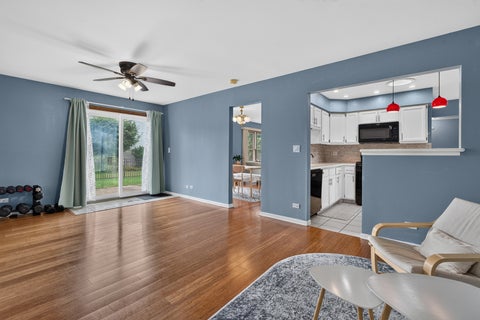 Tiny photo for 650 Wainsford Drive, Hoffman Estates, IL 60169 (MLS # 12767425)