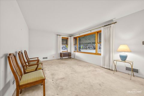 Tiny photo for 1103 Hiawatha Drive, Elgin, IL 60120 (MLS # 12522225)