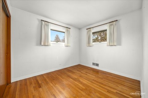 Tiny photo for 1103 Hiawatha Drive, Elgin, IL 60120 (MLS # 12522225)