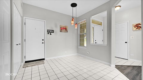 Tiny photo for 39 S Oakhurst Drive, Aurora, IL 60504 (MLS # 12698018)
