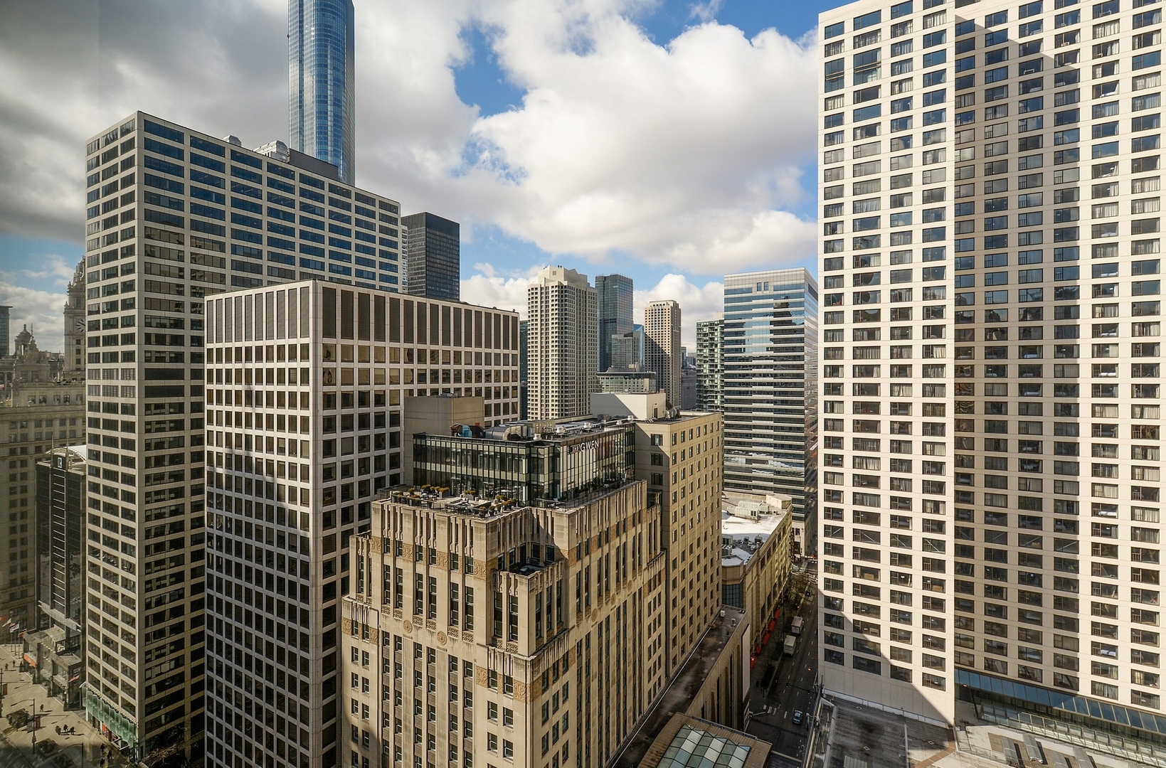 535 N Michigan Avenue 2801