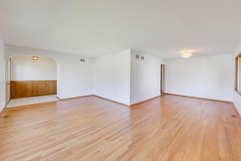 Tiny photo for 11242 S Avon Avenue, Alsip, IL 60803 (MLS # 12516072)