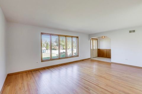 Tiny photo for 11242 S Avon Avenue, Alsip, IL 60803 (MLS # 12516072)