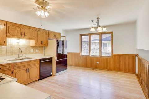 Tiny photo for 11242 S Avon Avenue, Alsip, IL 60803 (MLS # 12516072)