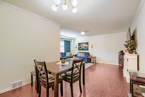 Tiny photo for 1410 W Sherwin Avenue #B, Chicago, IL 60626 (MLS # 12775313)