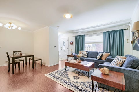 Tiny photo for 1410 W Sherwin Avenue #B, Chicago, IL 60626 (MLS # 12775313)